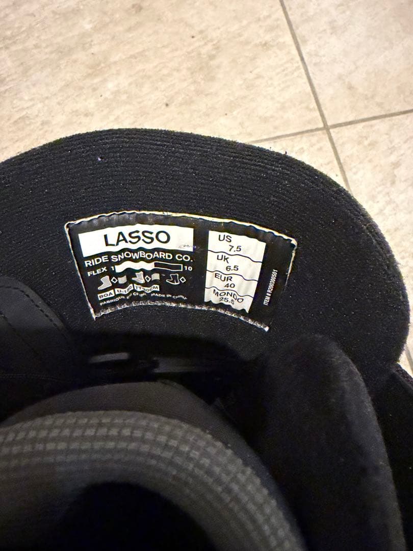 本日特別価格　美品スノーボード3点セット　FNTC &FLUX &RIDE