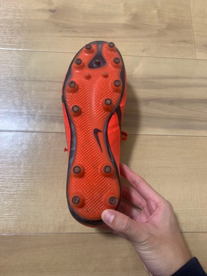 ナイキファントムヴェノム　ag pro エリート
