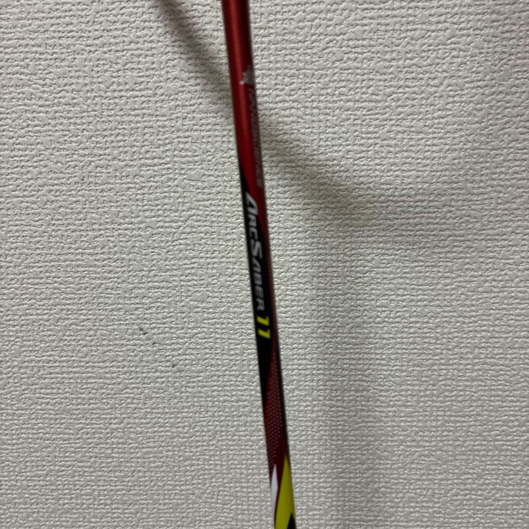 人気商品　バドミントンラケット アークセイバー11 3U5 ヨネックス