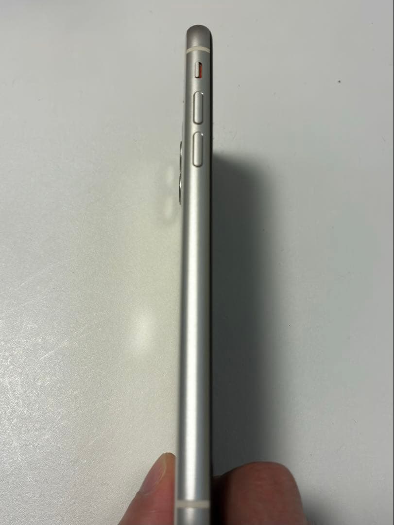 Apple iPhone 11 ホワイト 本体 SIMフリー