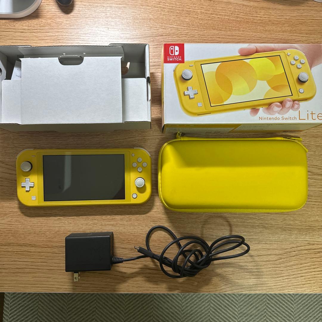 Nintendo Switch Lite イエロー 本体 充電器、ケース、箱付き