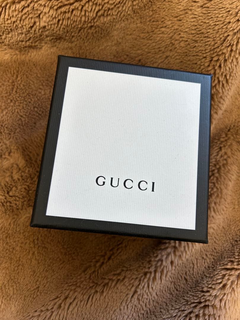 GUCCI 腕時計 クォーツ ホワイト