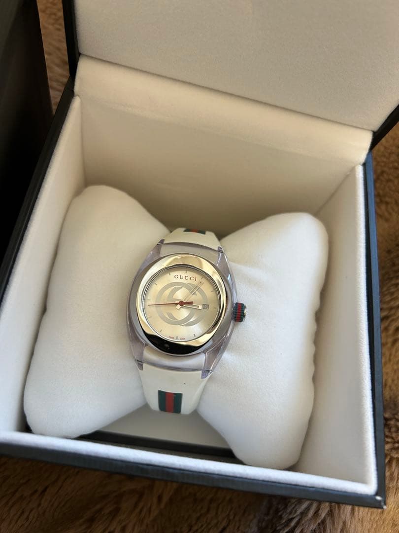 GUCCI 腕時計 クォーツ ホワイト