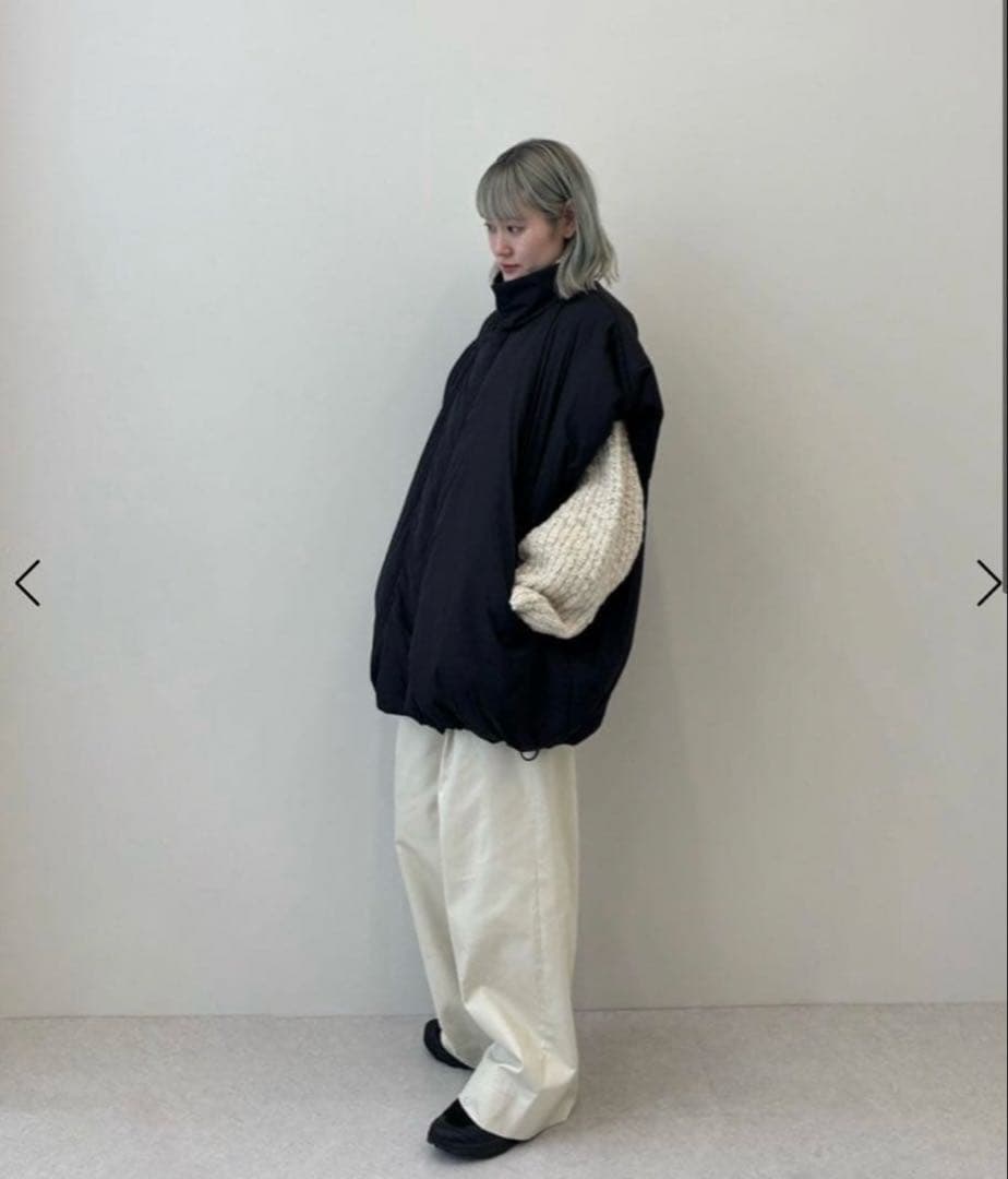 ほぼ未使用品　アンヌーク　anukeボリュームオーバーベスト　ブラック　38