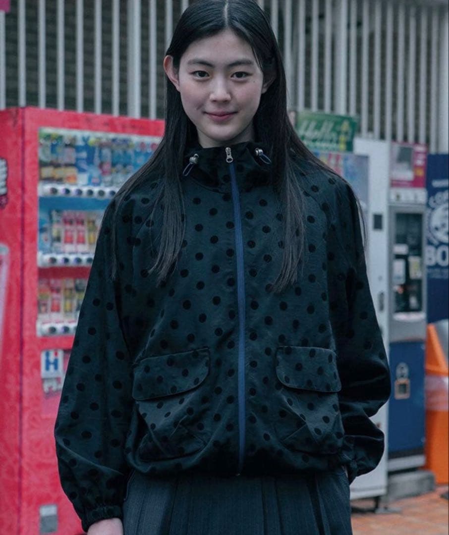 oheshio ドットフリルフード　ウィンドブレーカー　ジャンパー