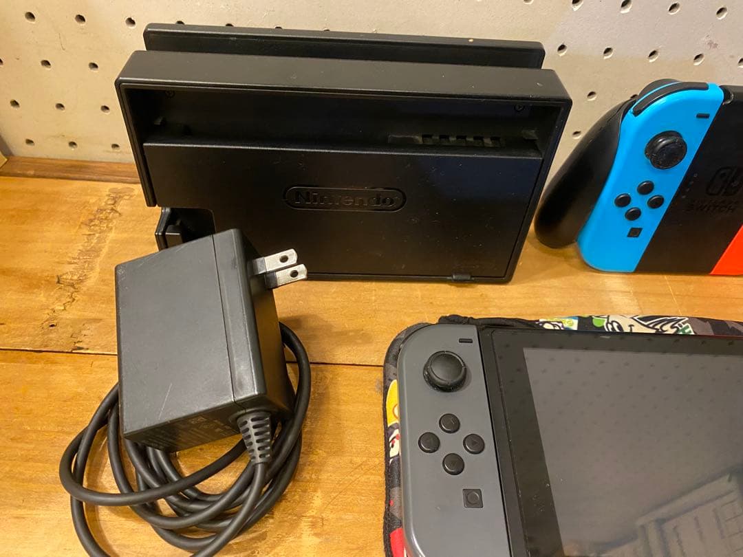 Nintendo Switch ネオンブルー/ネオンレッド 本体　現状