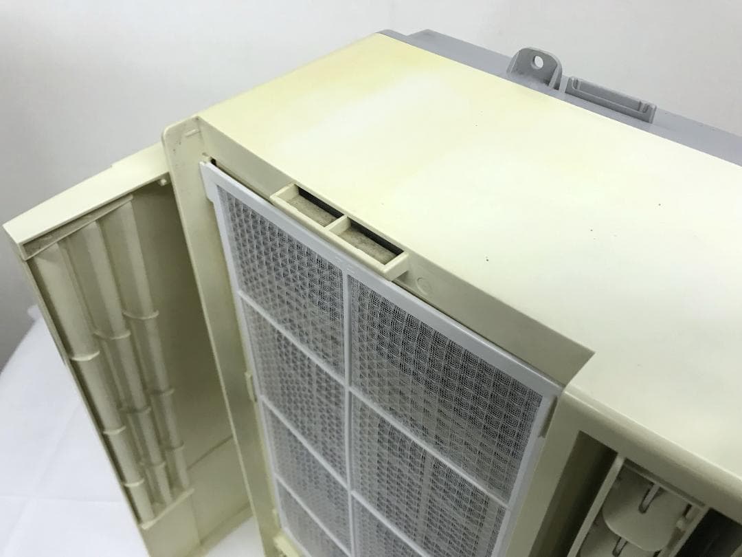 東京引取歓迎　コロナ　窓用エアコン　CW-163R