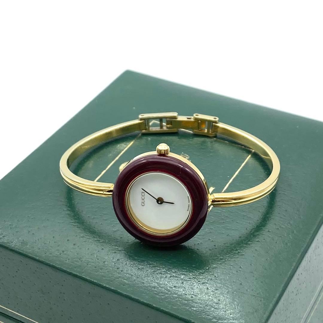 良品☆稼働　グッチ　チェンジベゼル　新品電池　レディース腕時計