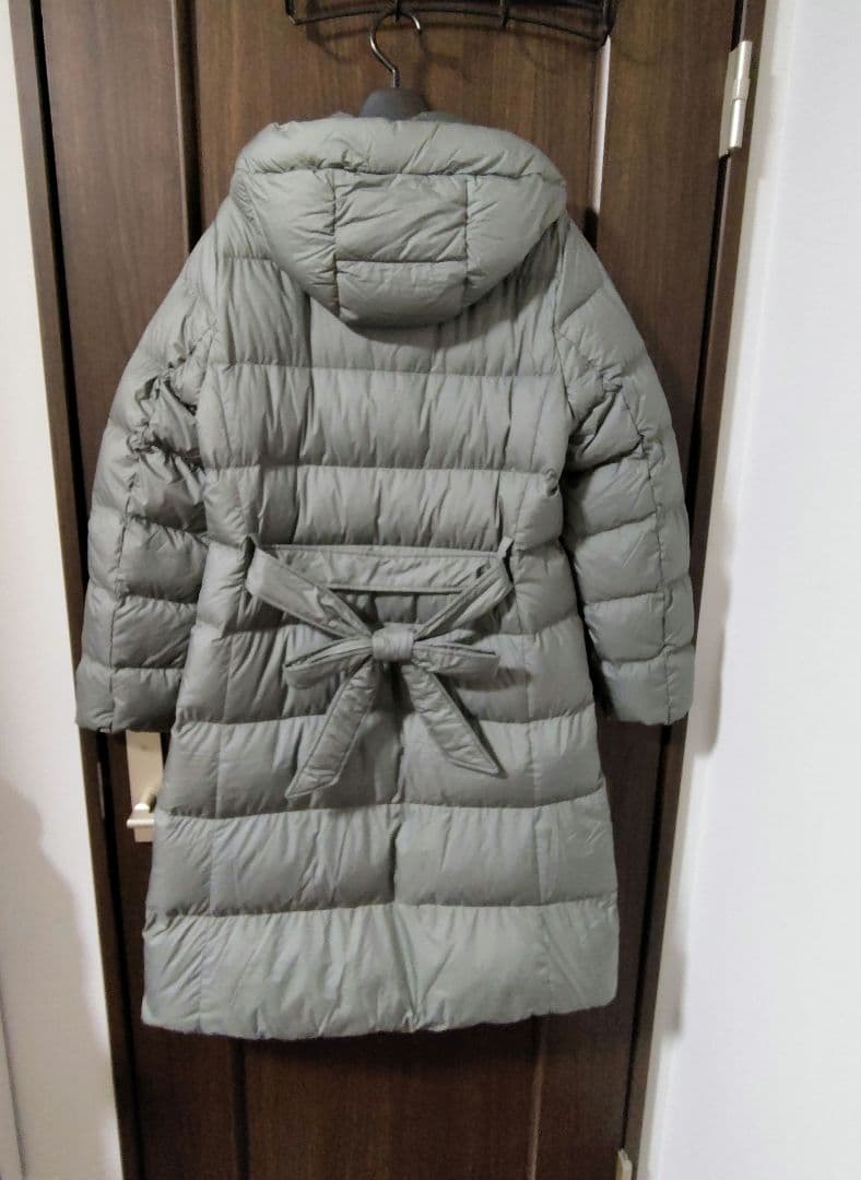 新品未使用　ユニクロ　 ライトウェイトダウンフーデットコート M　ロングコート