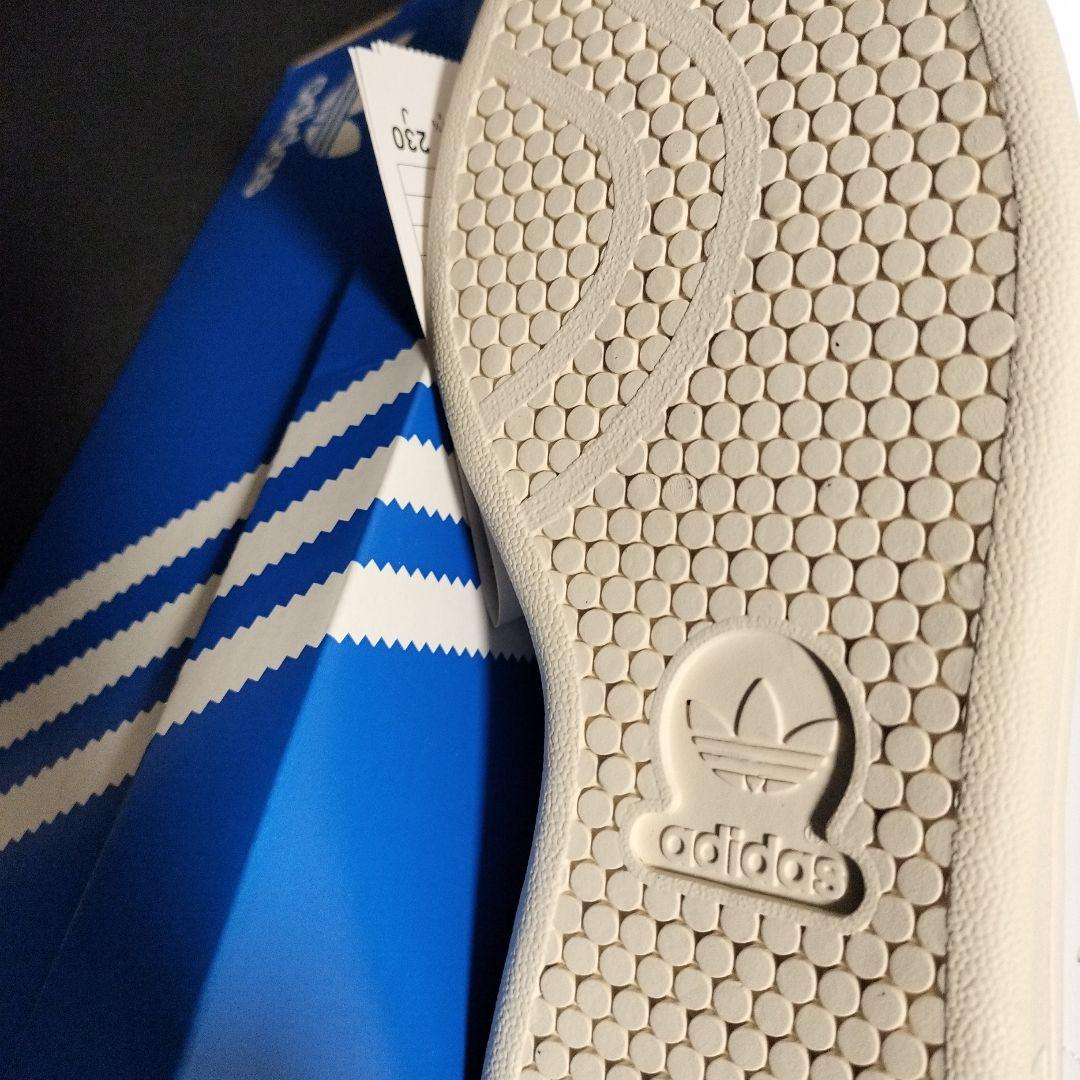 靴 adidas Originals STAN SMITH TOMORROWLAND