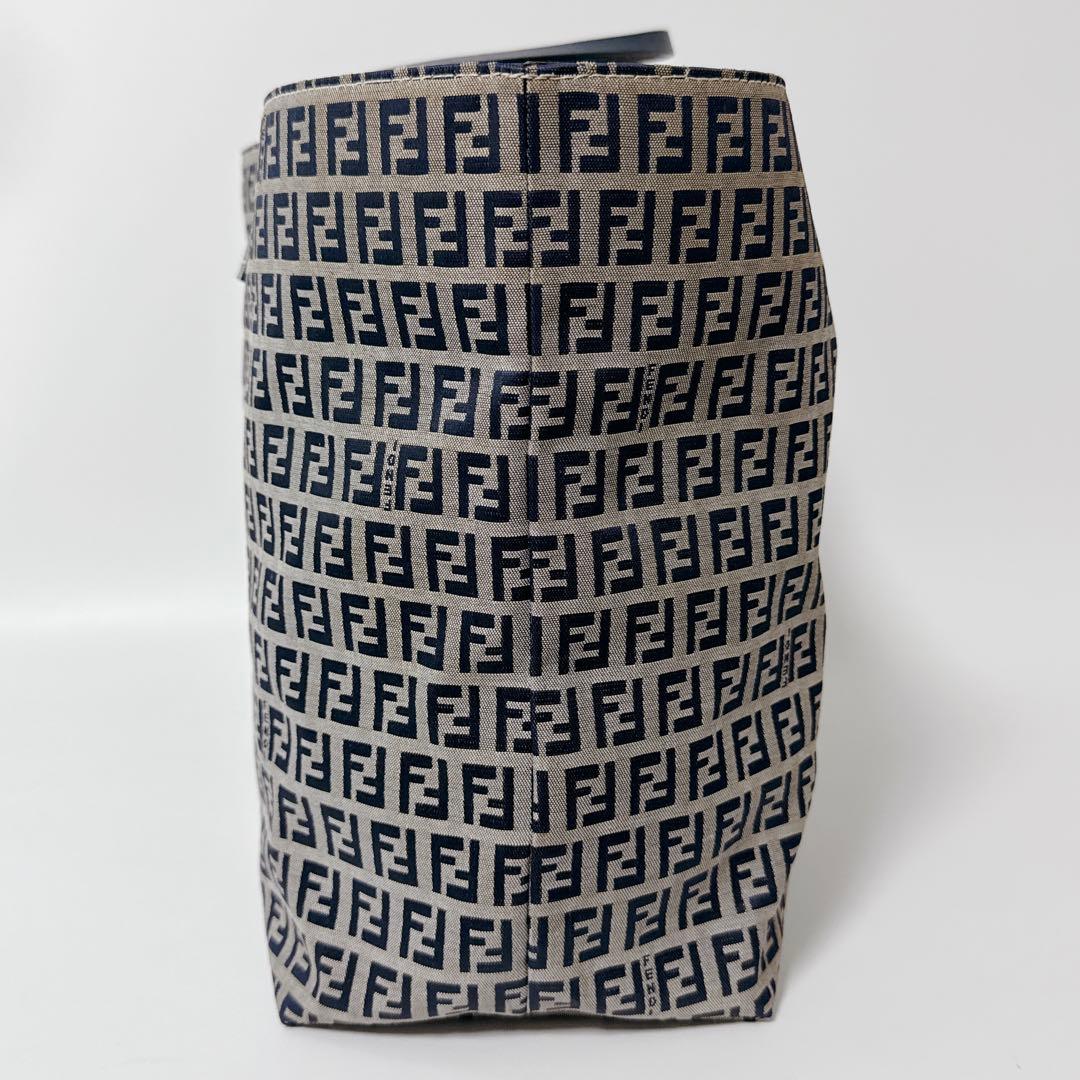 【24時間以内発送】FENDI ズッキーノ FF柄 キャンバス トート バッグ