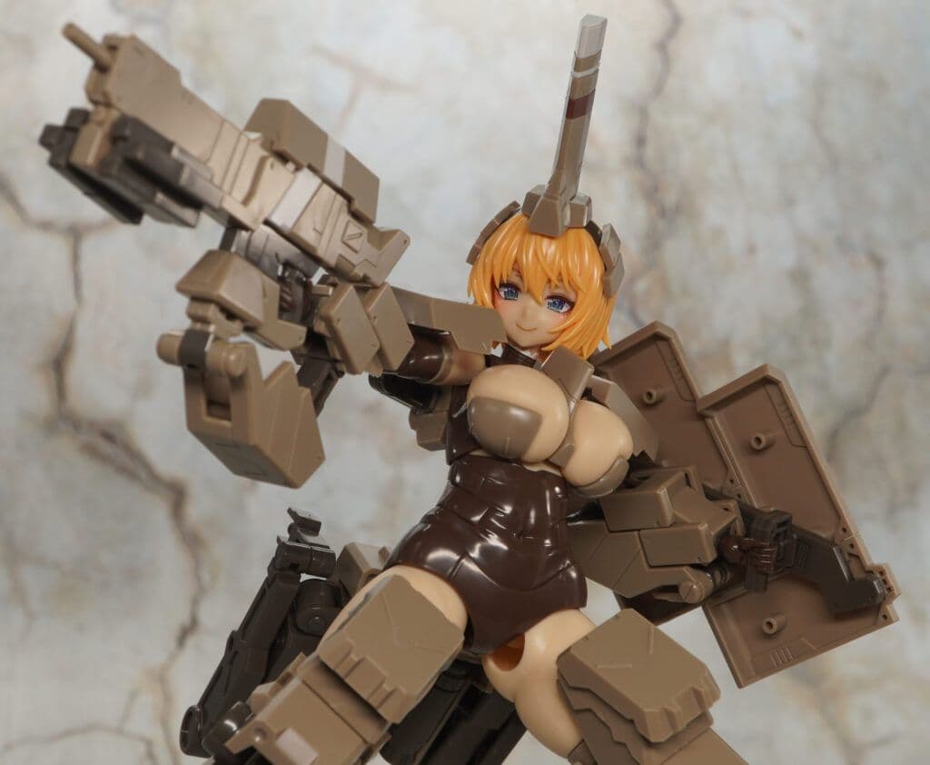 組立済プラモ「フレームアームズ・ガール輝鎚・甲」全パーツ＆未使用デカール付