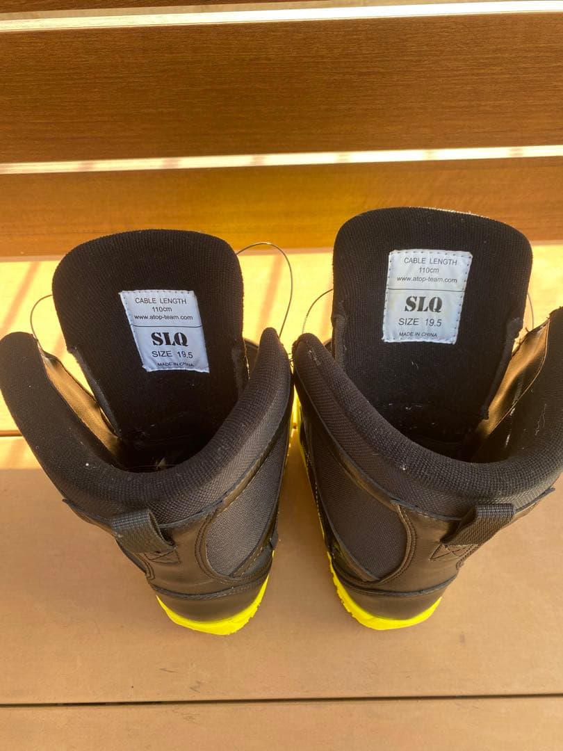 SLQジュニアスノボード3点セット　ボード+ビンディング+ブーツ　子供用