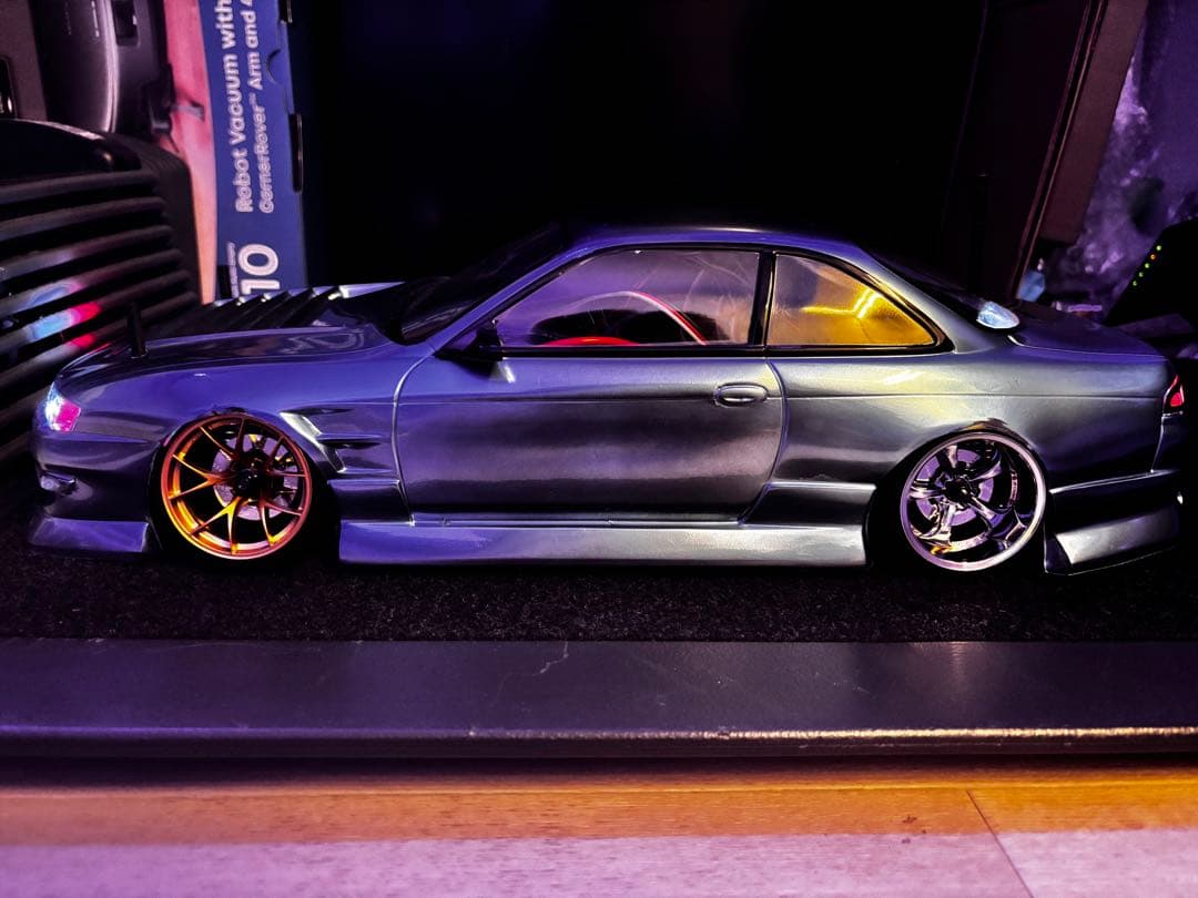 RCドリフトカー　ラジドリ　ReveDバッテリー SANWAプロポ