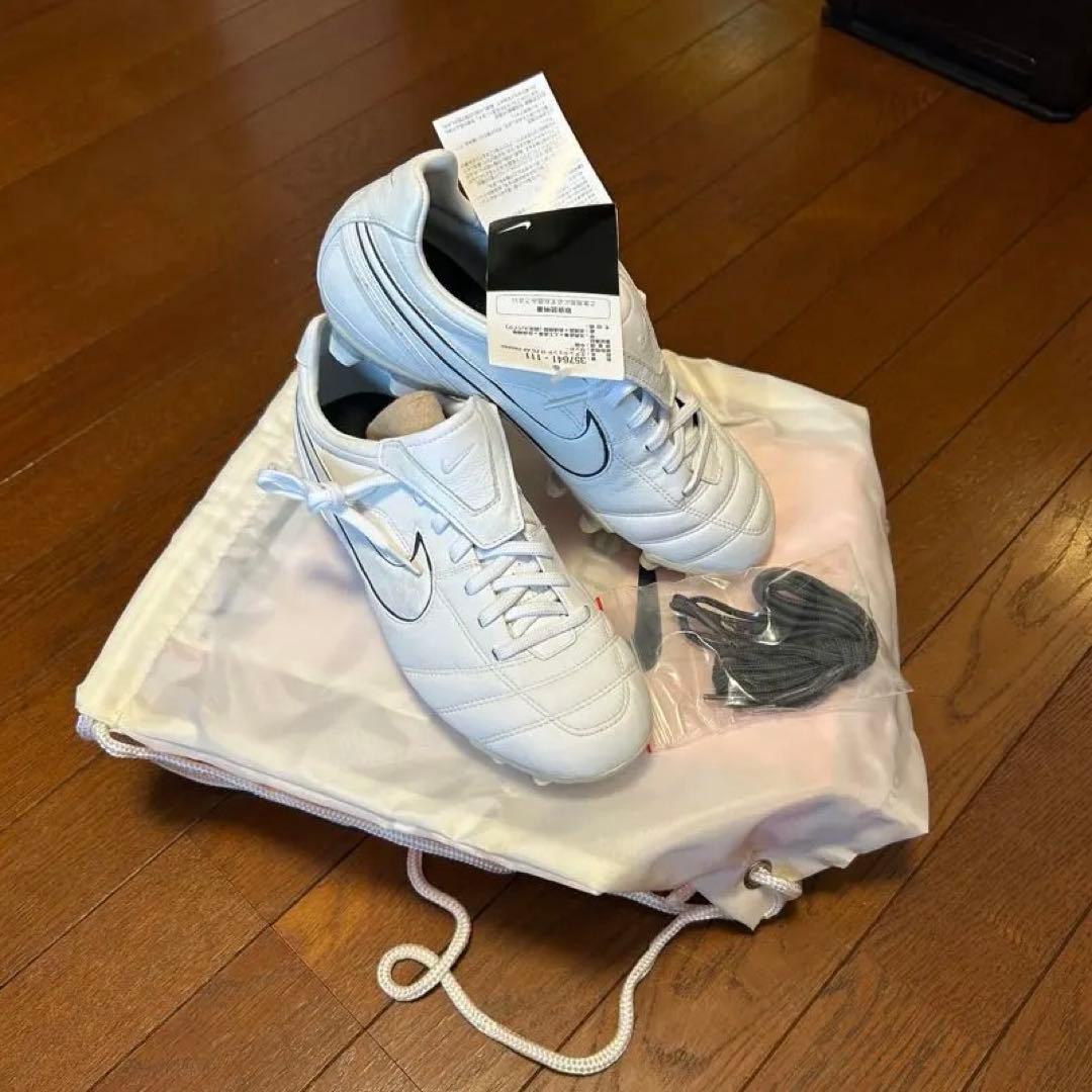 ナイキNike サッカースパイクAir Legend 1 FG 25cm