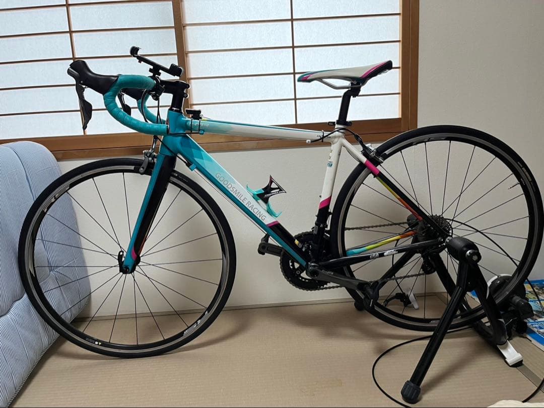 ニシカン 【限定モデル・美品】初音ミクコラボロードバイク