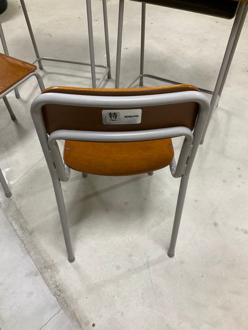 最終のご案内⭐️美品⭐️ 学習机 学校の机と椅子　2セット