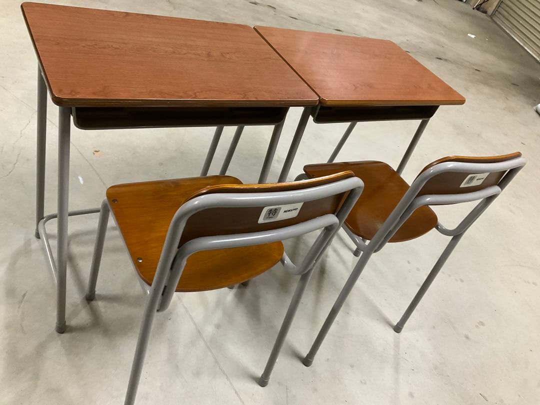 最終のご案内⭐️美品⭐️ 学習机 学校の机と椅子　2セット