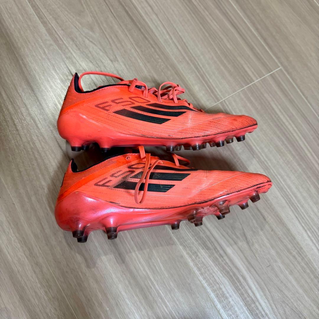 1月限定 F50 ELITE AG / 人工芝用