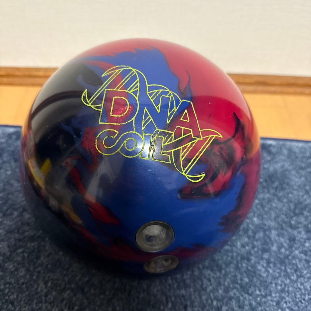 DNA Coil ボウリングボール 赤青