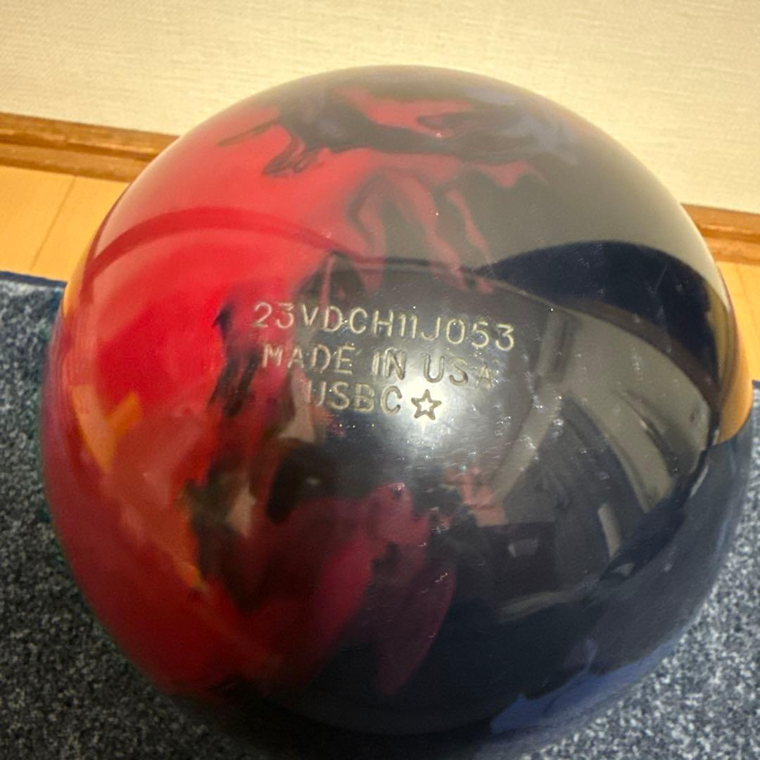 DNA Coil ボウリングボール 赤青