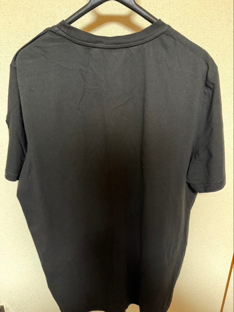 MONCLER ブラック Tシャツ