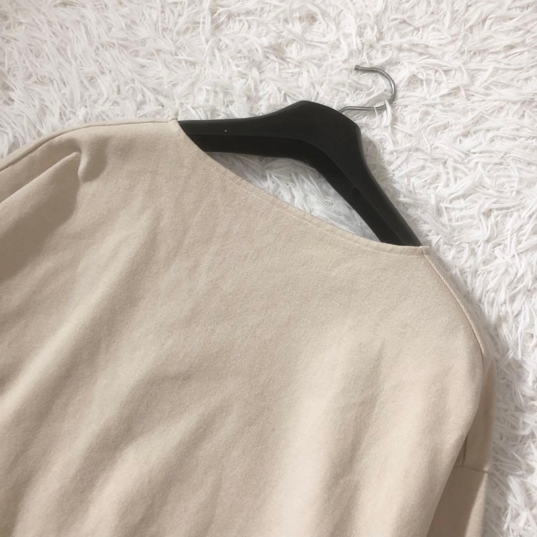 美品 ビアズリー 2022年 裾レース プルオーバー ベージュ系