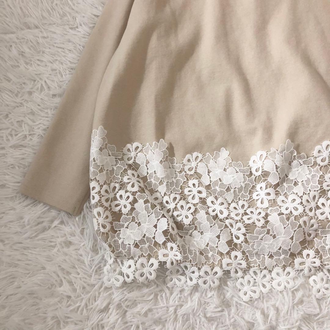 美品 ビアズリー 2022年 裾レース プルオーバー ベージュ系