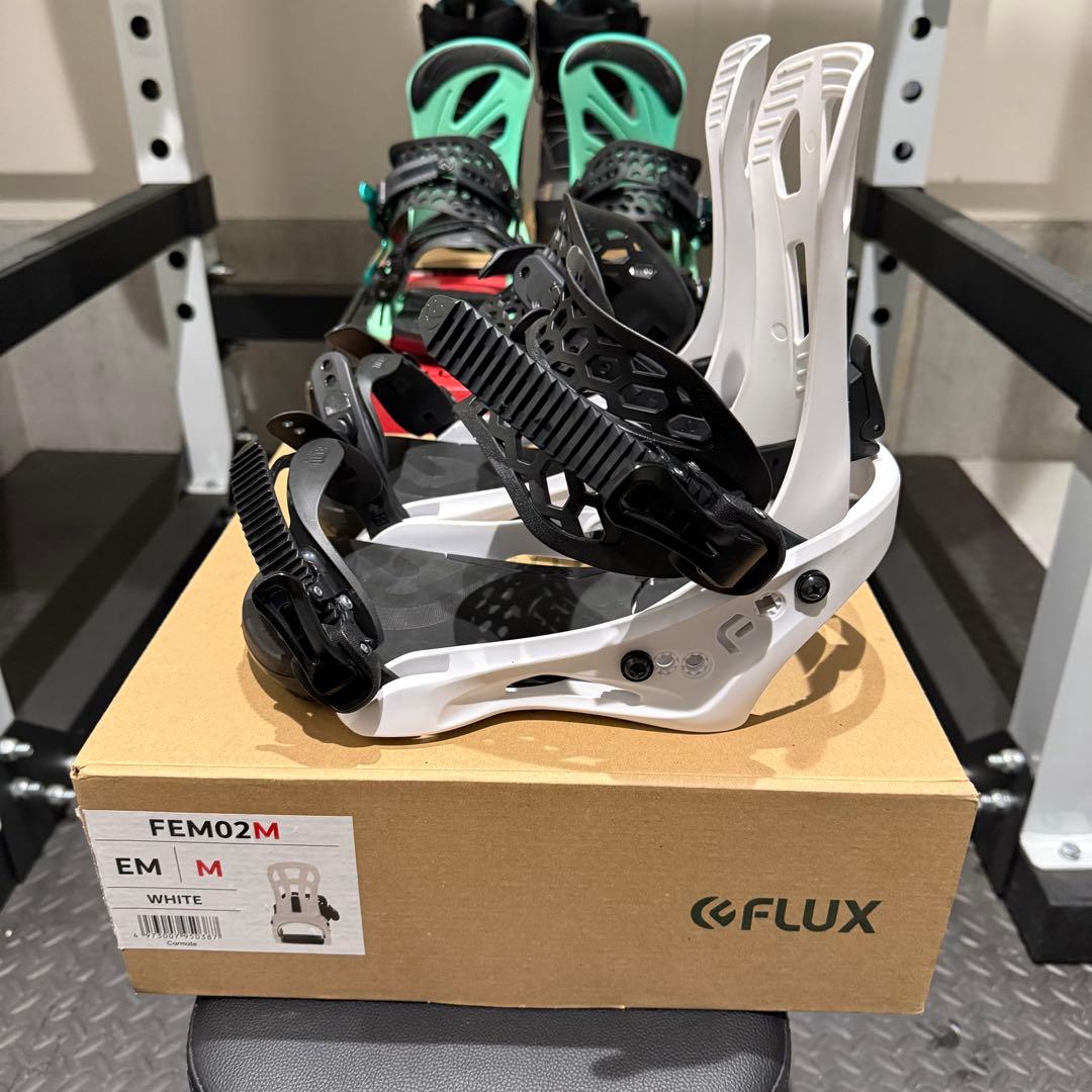 FLUX EM02M ホワイト 21-22