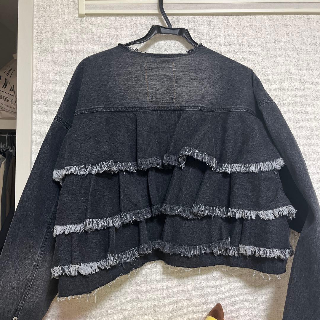 バックフリルデニムジャケット ブラック チャオパニックティピー　エシンタ