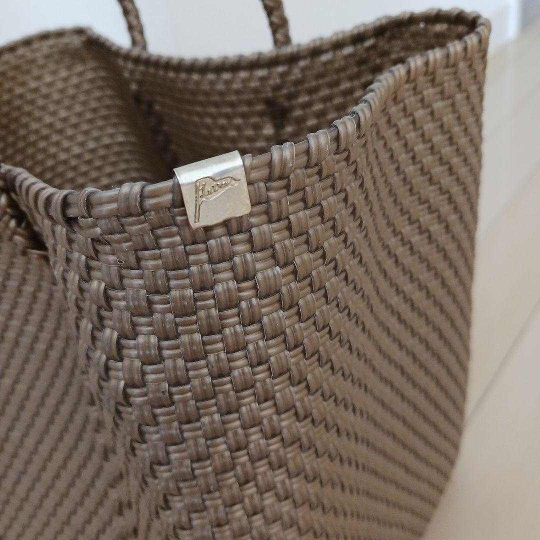 Letra　MERCADO BUCKET - (SHORT HANDLE)