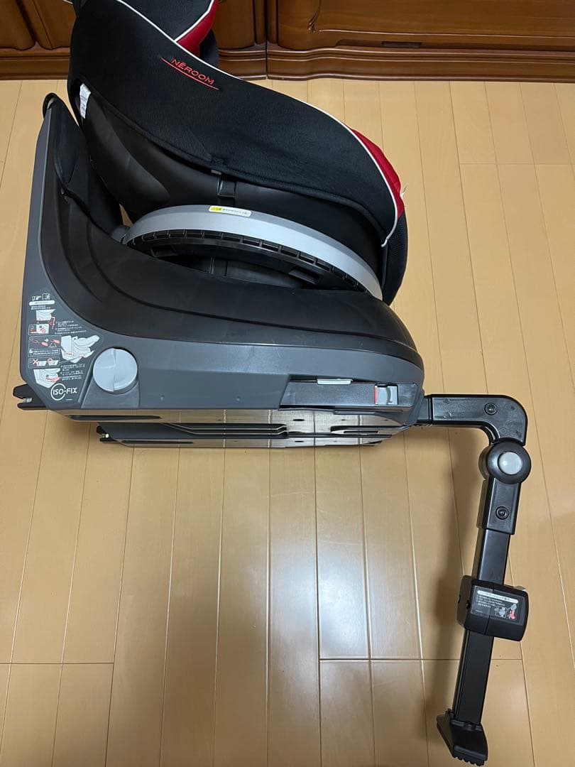 コンビ　チャイルドシート NEROOM ISOFIX