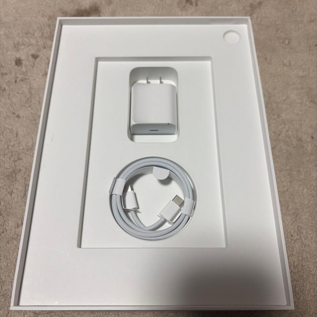 Apple iPad (第10世代) ブルー 本体　64GB