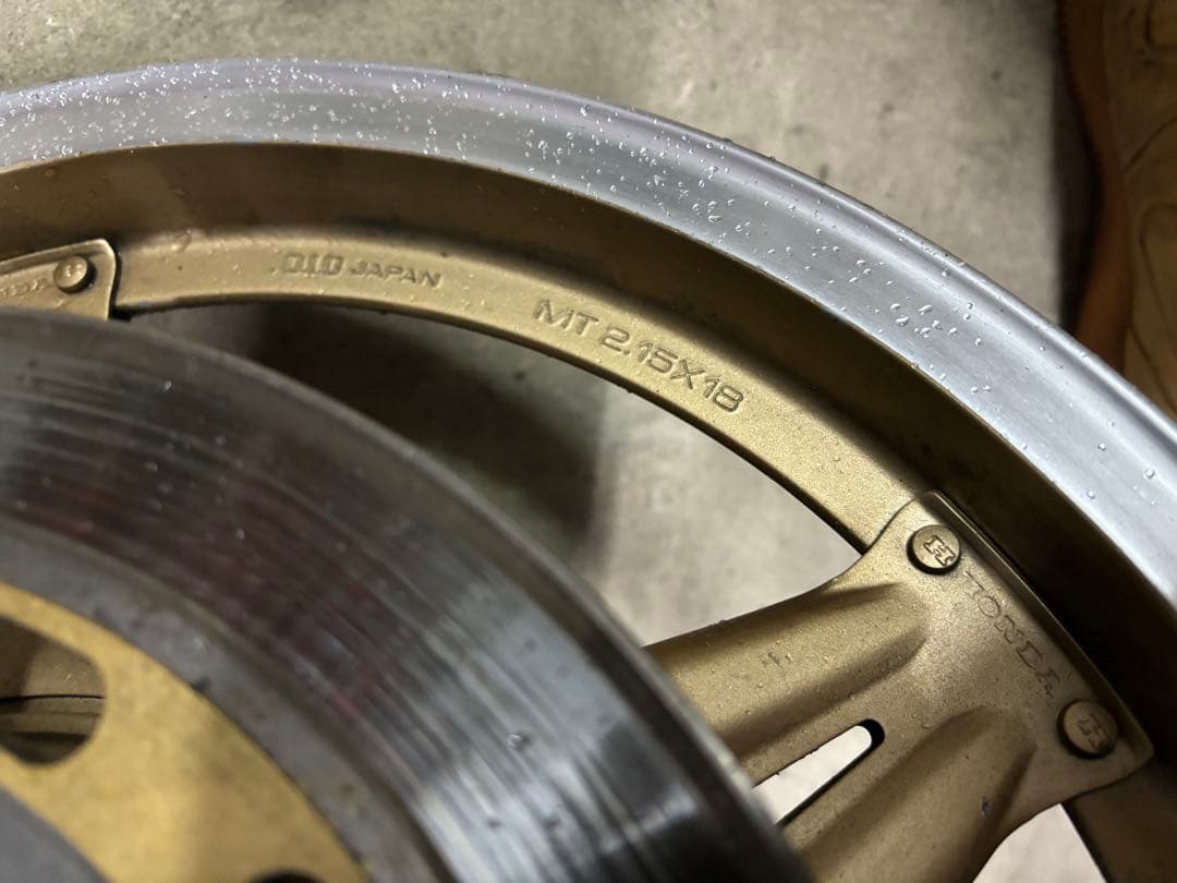 cb750f 純正コムスターホイール