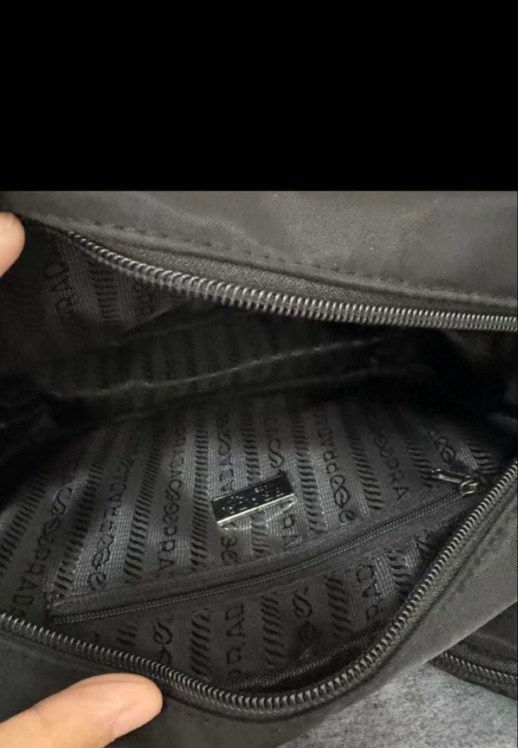 【翌日発送】PRADAショルダーバッグ　ノベルティ　新品