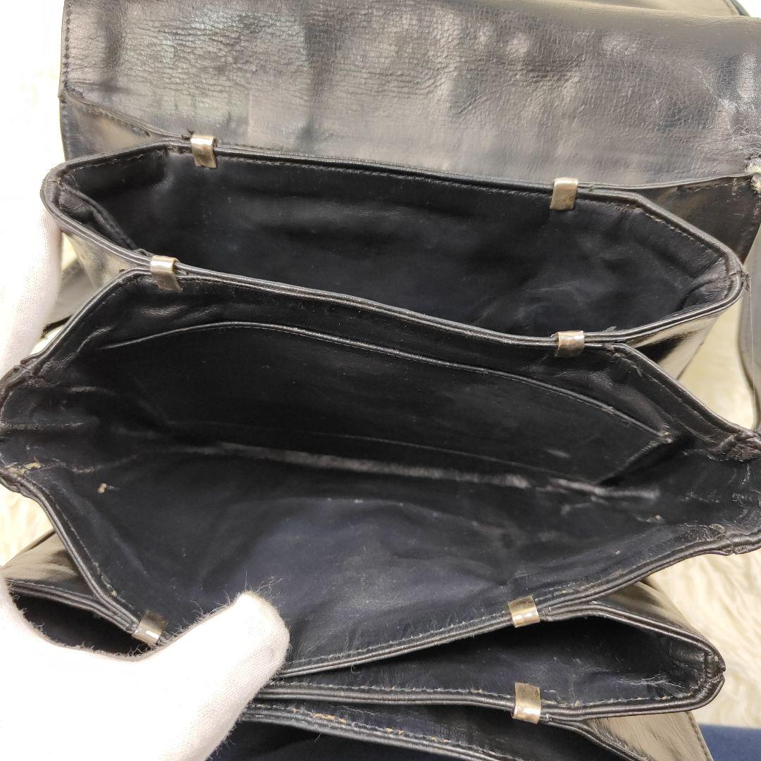 本日限定価格　セリーヌ　ハンドバッグ　ワンショルダー　Cマカダム　馬車　4室