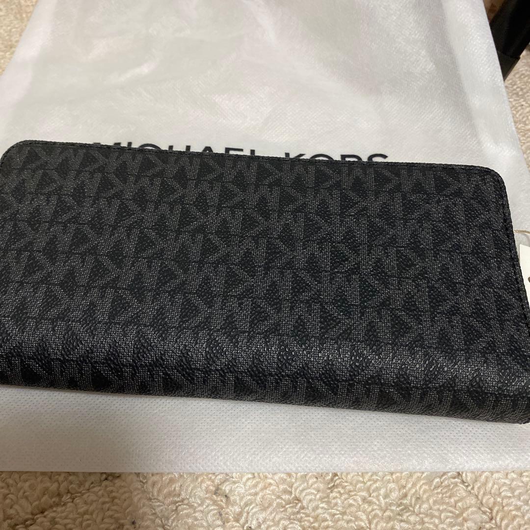 【年内限定】マイケルコース　財布　新品