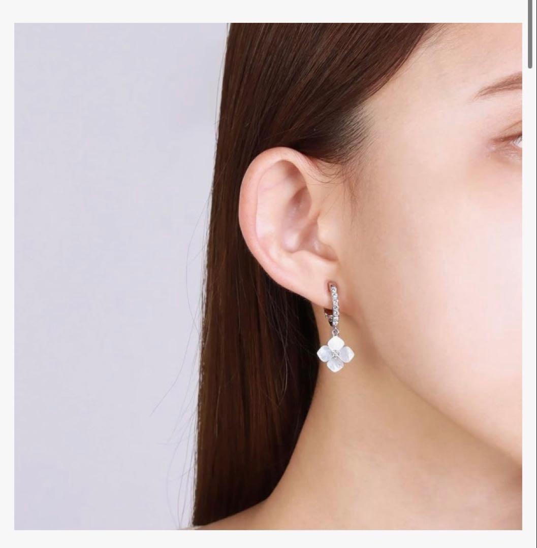 箱・保証書有/VENDOME BOUTIQUE シェルフラワー ピアス