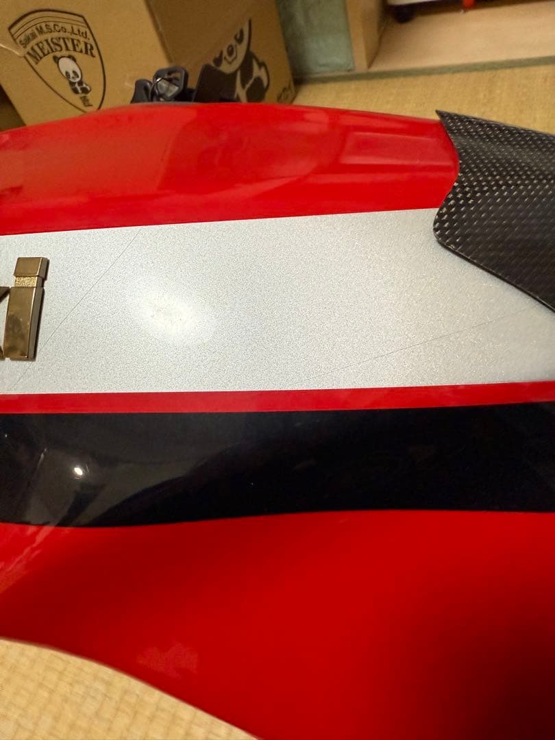 ZRX1200R 純正タンク レッド系　美品　錆なし