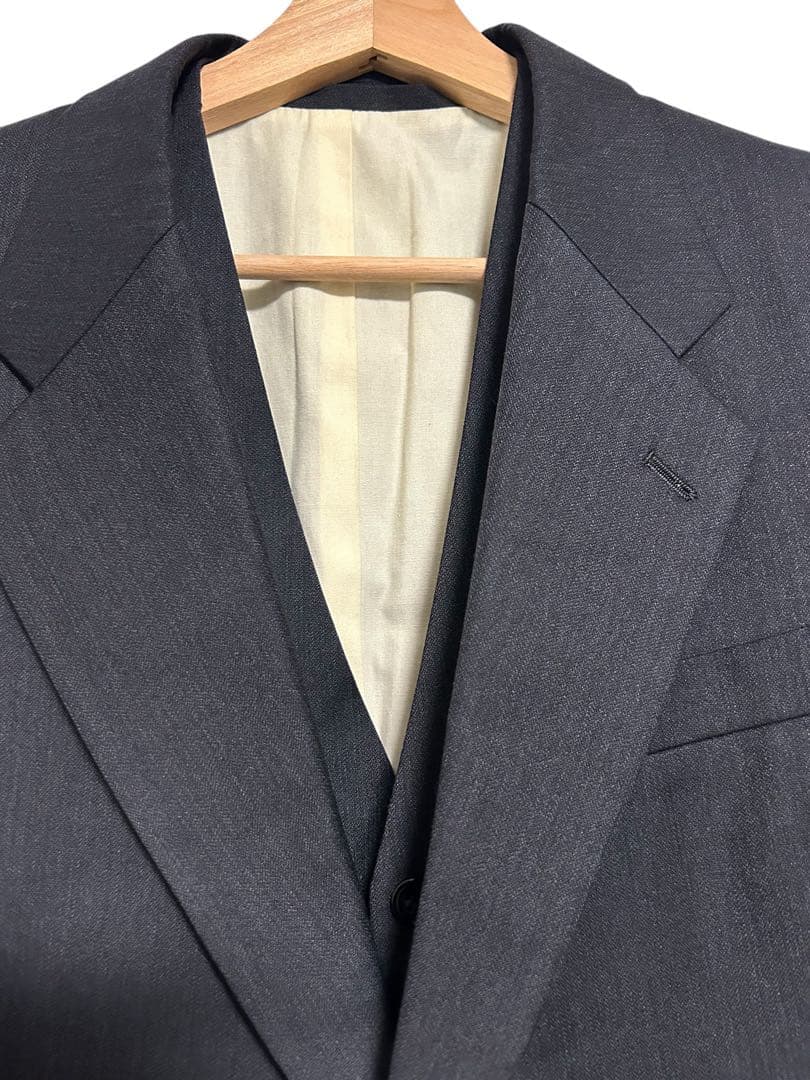 GIVENCHY メンズスーツ　3点セットベスト付き (Matsuzakaya)