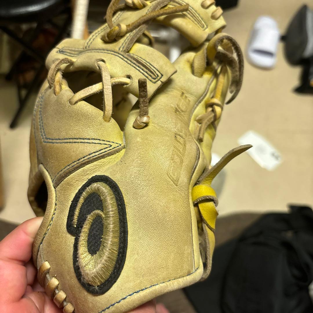 asics 硬式グローブ ベージュ