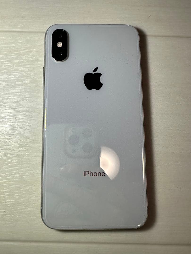 iPhone Xs 256GB シルバー　au バッテリー73%
