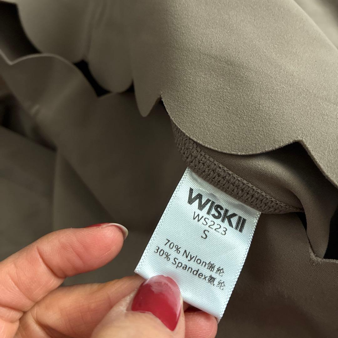 WISKI スカラップデザイン ヨガウェア セット