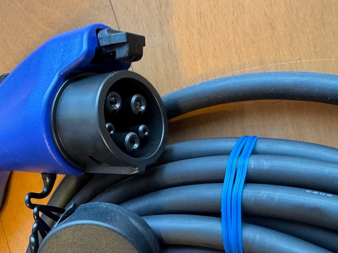 トヨタ（TOYOTA）純正、充電ケーブル、未使用、15m