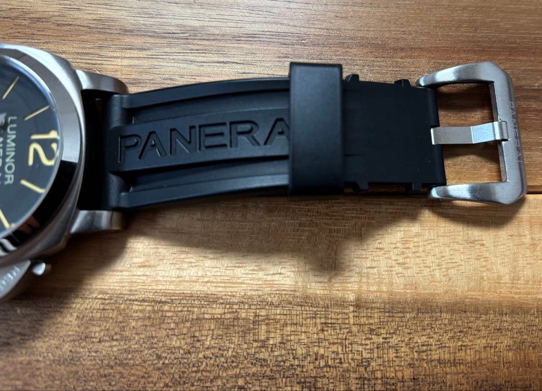 正規品 OFFICINE PANERAI パネライ ラバーベルト ブラック腕時計