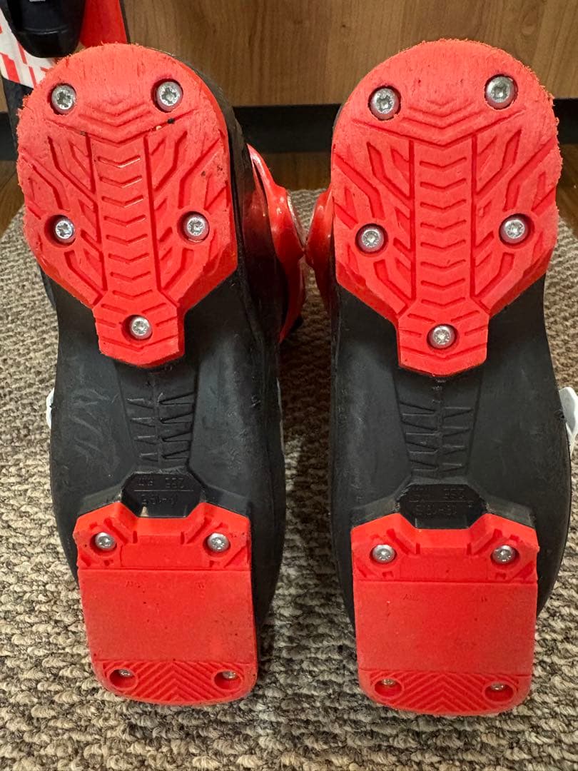 ROSSIGNOL HEROJUNIOR とNORDICA SPEED 2ブーツ