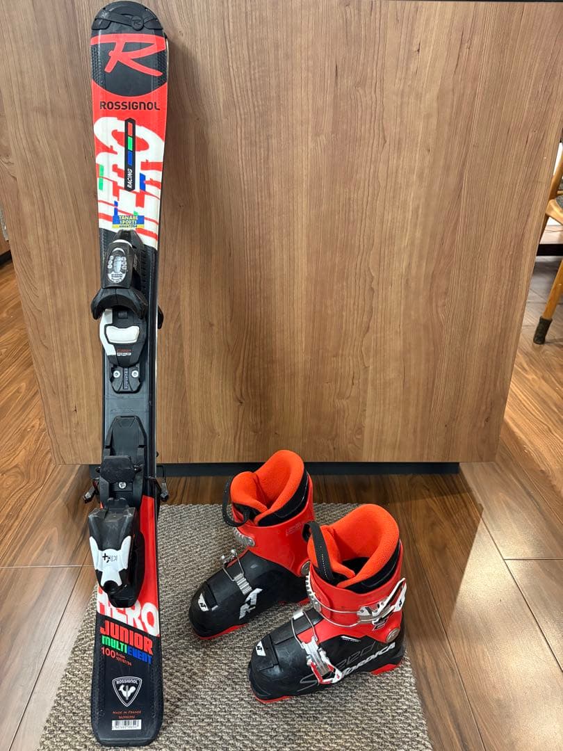ROSSIGNOL HEROJUNIOR とNORDICA SPEED 2ブーツ