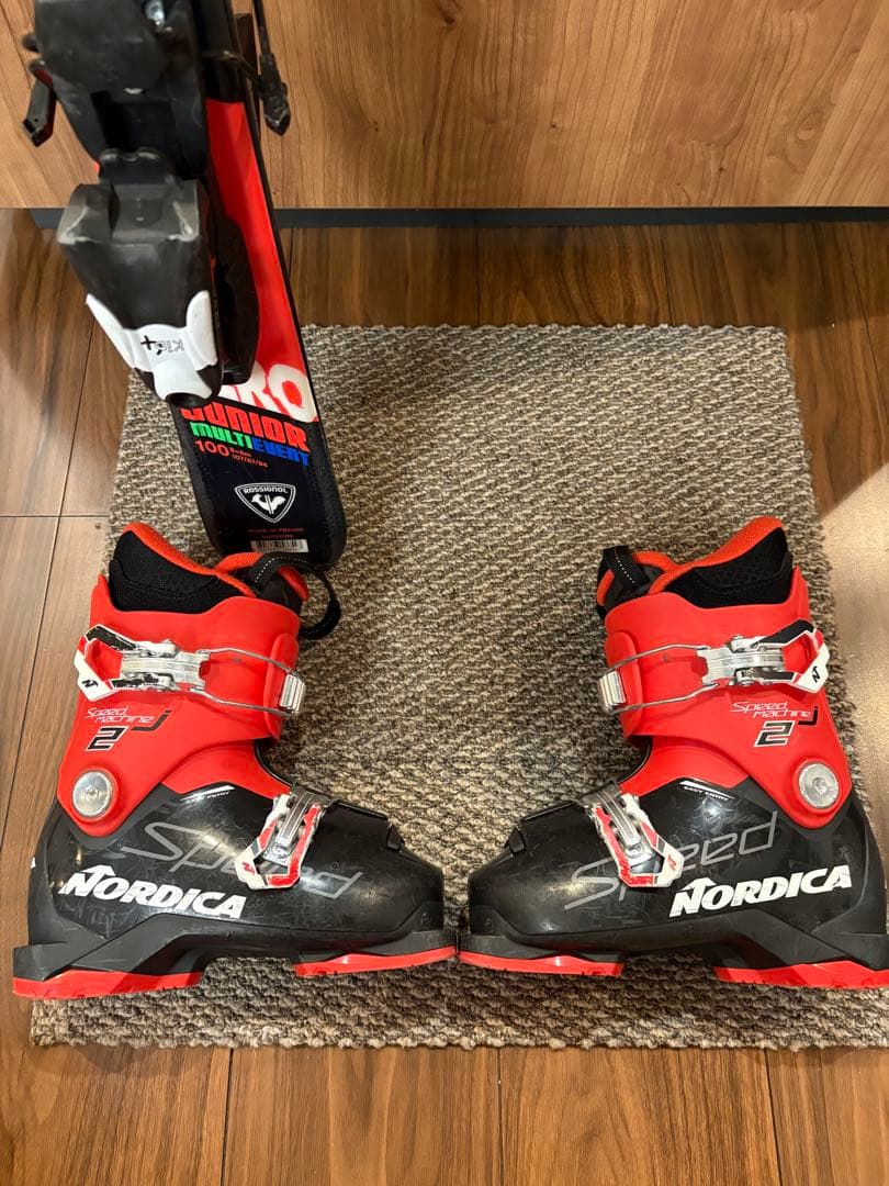 ROSSIGNOL HEROJUNIOR とNORDICA SPEED 2ブーツ
