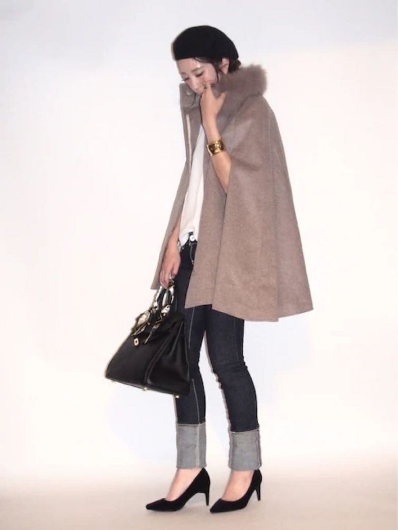 ルイルエブティック　リアルフォックスファー付きケープコート　コート