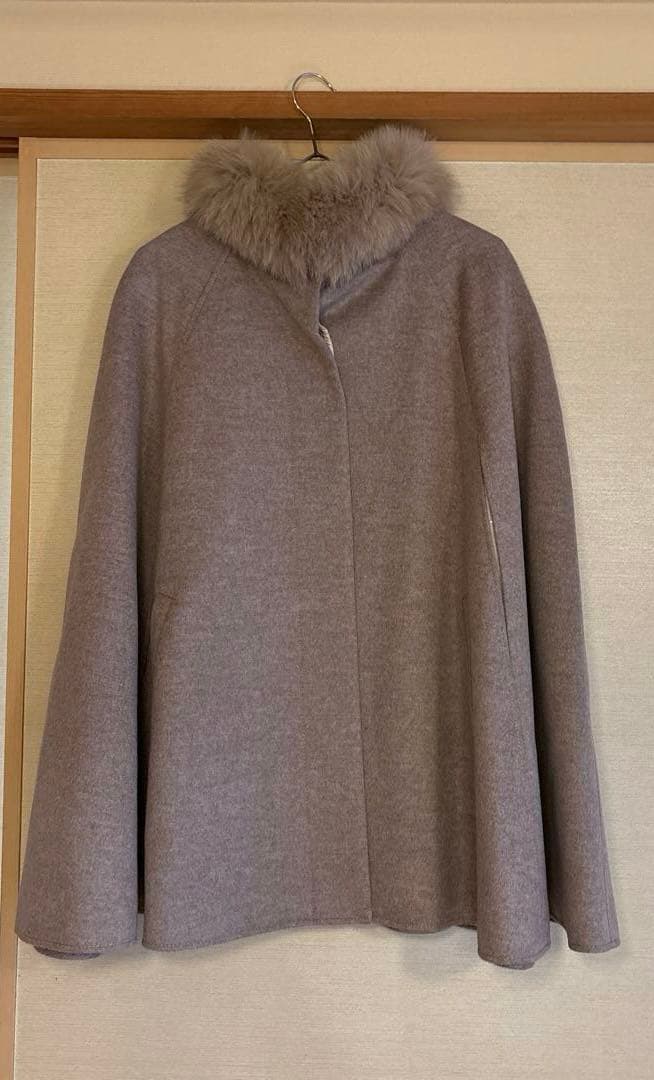 ルイルエブティック　リアルフォックスファー付きケープコート　コート